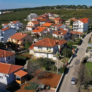 Studio Apartman Summer Flower Zadar